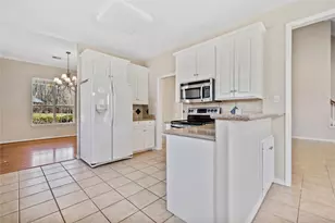 194 Windsor Ln, Livingston, TX 77351 - Photo 7