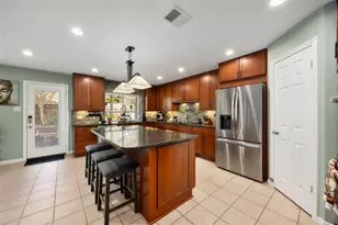 7407 Knoll Cliff Ct, Houston, TX 77095 - Photo 15