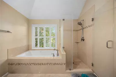 7407 Knoll Cliff Court, Houston, TX 77095 - Photo 25