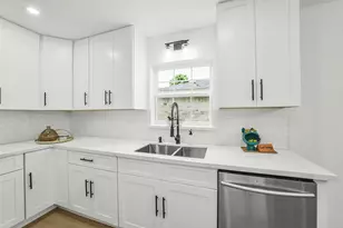 12018 Woolford Dr, Houston, TX 77065 - Photo 11