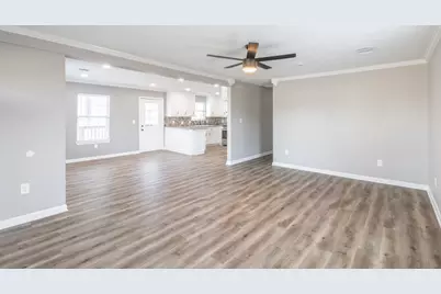 725 10th Street, Dickinson, TX 77539 - Photo 13