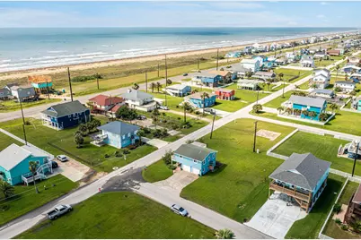 4222 Mason Drive, Galveston, TX 77554 - Photo 39