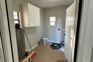 606 County Rd 379, Cleveland, TX 77328 - Photo 11