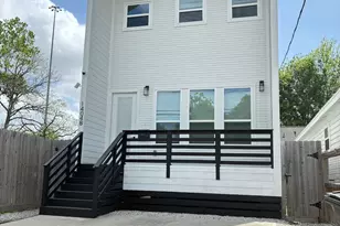 1404 E 31st St, Houston, TX 77022 - Photo 1