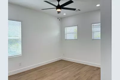 1404 E 31st Street, Houston, TX 77022 - Photo 17