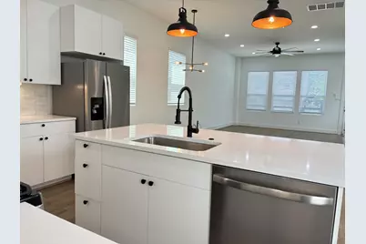 1404 E 31st Street, Houston, TX 77022 - Photo 9