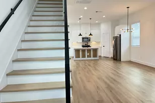 1404 E 31st St, Houston, TX 77022 - Photo 5