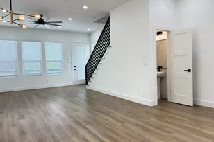 1404 E 31st St, Houston, TX 77022 - Photo 9