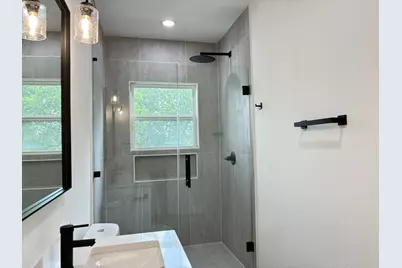 1404 E 31st Street, Houston, TX 77022 - Photo 15