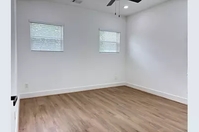 1404 E 31st Street, Houston, TX 77022 - Photo 11