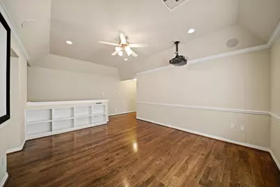 1121 Beall Landing Court, Houston, TX 77008 - Photo 21