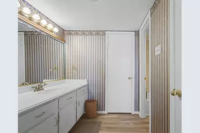 7575 Katy Freeway #93, Houston, TX 77024 - Photo 15