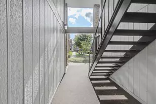 7575 Katy Fwy, Houston, TX 77024 - Photo 19