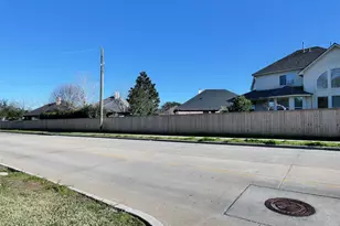 604 Golfview Dr, Richmond, TX 77469 - Photo 39