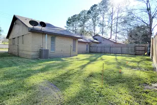 604 Golfview Dr, Richmond, TX 77469 - Photo 23