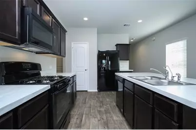 4023 Wyanngate Drive, Spring, TX 77373 - Photo 9