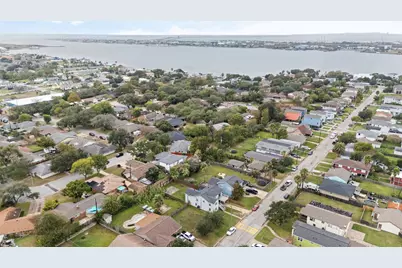 1901 Bayou Homes Drive, Galveston, TX 77551 - Photo 43
