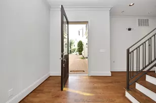 1608 Nevada St, Houston, TX 77006 - Photo 3