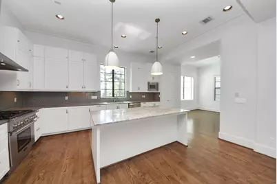 1608 Nevada Street #C, Houston, TX 77006 - Photo 9