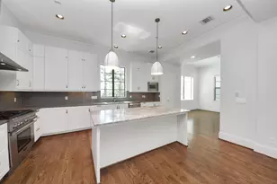 1608 Nevada St, Houston, TX 77006 - Photo 9