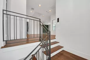 1608 Nevada St, Houston, TX 77006 - Photo 25