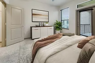 2700 Brazos St, Houston, TX 77006 - Photo 3