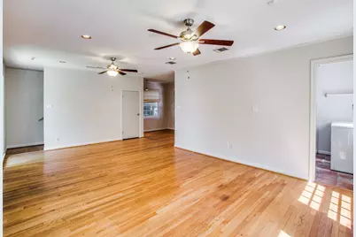2250 W Main Street, Houston, TX 77098 - Photo 7