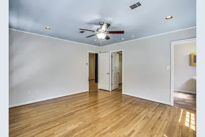 2250 W Main Street, Houston, TX 77098 - Photo 17