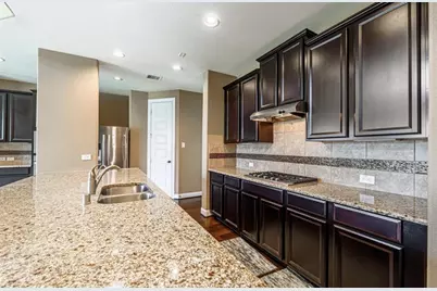 4607 Rockton Hills Lane, Sugar Land, TX 77479 - Photo 5