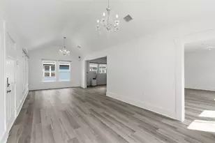 1330 Yale St, Houston, TX 77008 - Photo 3