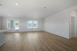208 Raine Mnr Ct, Montgomery, TX 77316 - Photo 5