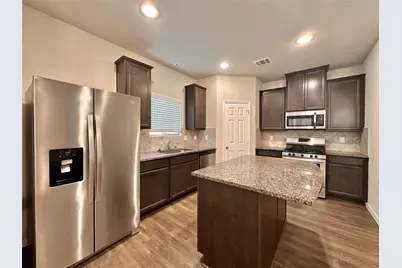 13327 Myrtle Meadows Lane, Houston, TX 77048 - Photo 7