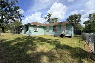 545 Jordan St, Kountze, TX 77625 - Photo 3