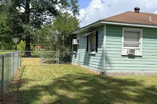 545 Jordan St, Kountze, TX 77625 - Photo 5