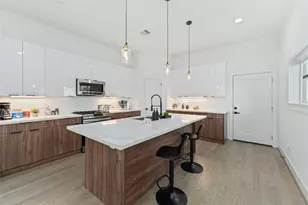 3034 Gray St, Houston, TX 77004 - Photo 3