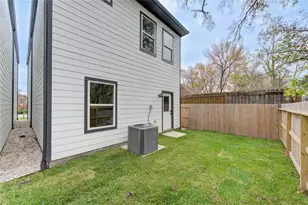 2015 A Brackenridge St, Houston, TX 77026 - Photo 23