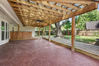 2817 Frostwood Circle, Dickinson, TX 77539 - Photo 19