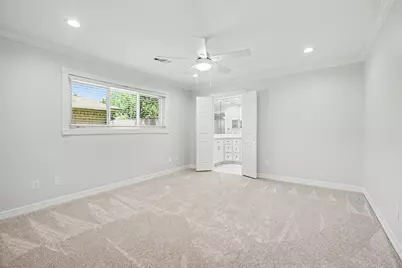 2817 Frostwood Circle, Dickinson, TX 77539 - Photo 11