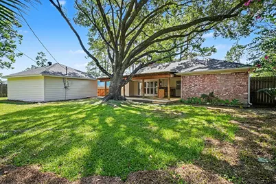 2817 Frostwood Circle, Dickinson, TX 77539 - Photo 21