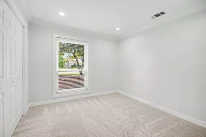 2817 Frostwood Circle, Dickinson, TX 77539 - Photo 17