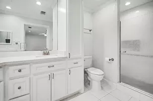 2817 Frostwood Cir, Dickinson, TX 77539 - Photo 13