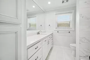 2817 Frostwood Cir, Dickinson, TX 77539 - Photo 17
