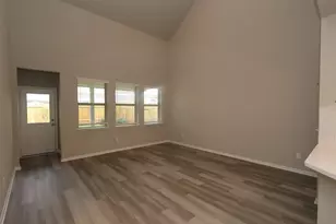 18542 Karlynn St, New Caney, TX 77357 - Photo 5