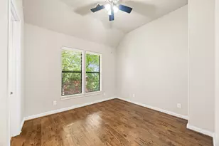 1212 St Charles, Houston, TX 77003 - Photo 9