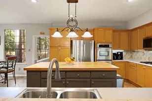 205 Purple Slate Pl, The Woodlands, TX 77381 - Photo 11