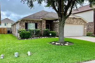 3210 Blue Bonnet Dr, Texas City, TX 77591 - Photo 3