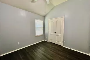 3210 Blue Bonnet Dr, Texas City, TX 77591 - Photo 35