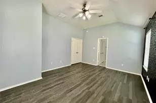 3210 Blue Bonnet Dr, Texas City, TX 77591 - Photo 27