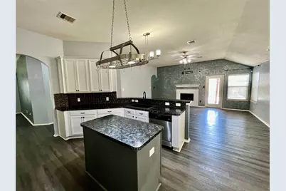 3210 Blue Bonnet Drive, Texas City, TX 77591 - Photo 15