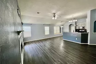 3210 Blue Bonnet Dr, Texas City, TX 77591 - Photo 19